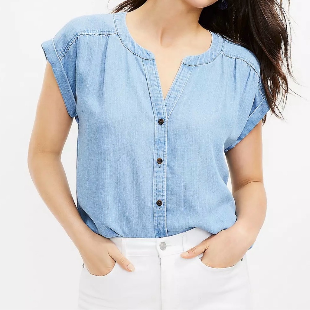 ❤️LOFT Light Blue Button-Up Top